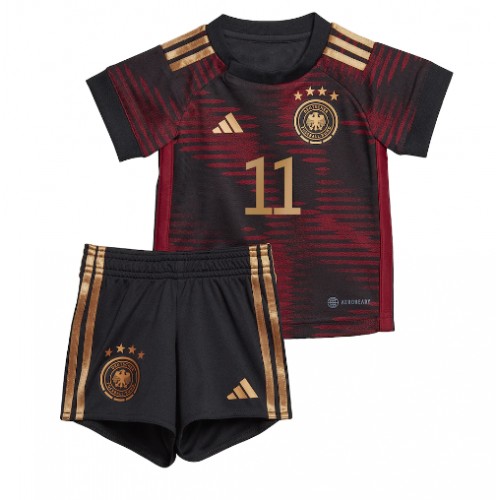 Tyskland Mario Gotze #11 Bortedraktsett Barn VM 2022 Kortermet (+ Korte bukser) Tyskland Mario Gotze #11 Bortedraktsett Barn VM 2022 Kortermet (+ Korte bukser)